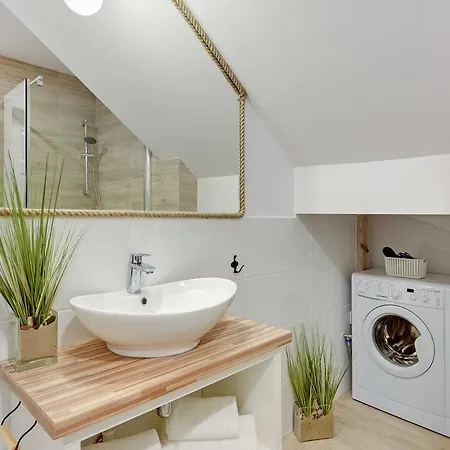 La Playa - 10 Min Od Plazy I Molo By Lion Appartement